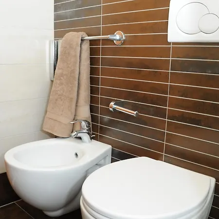 Lanzoni 3* Cervia